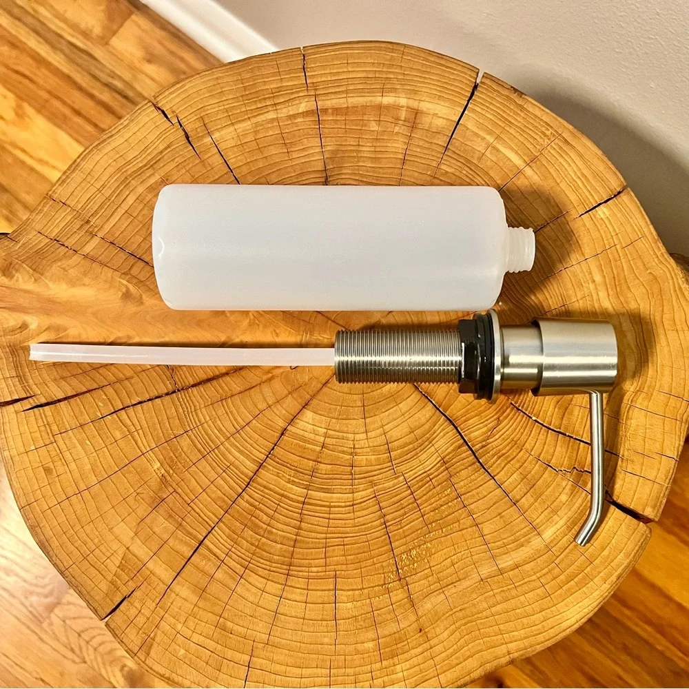 VIGO Stainless Steel Soap Dispenser VGSD001ST EUC - Picture 3 of 6